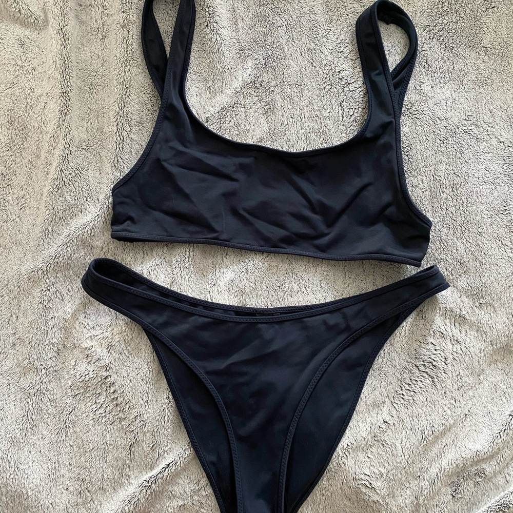 Black Triangl Swim Bikini XL - Picture 1 of 4